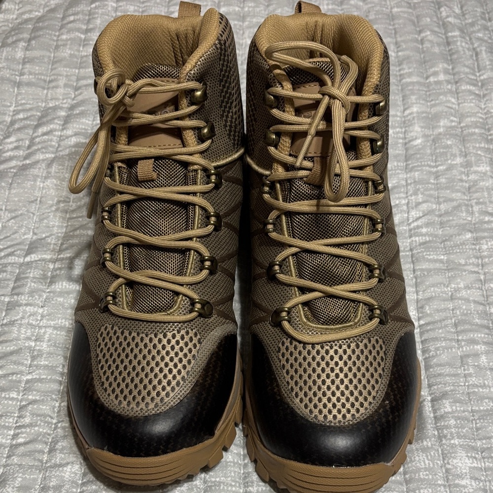 Men's Propét Tan and Black Hiking Boots